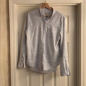 Universal thread collared Camden shirt.